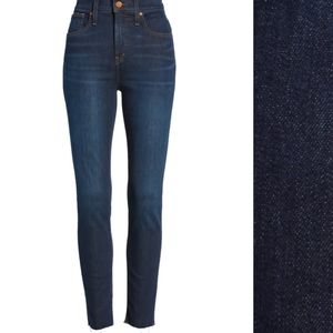 Caslon Sierra High Waist Skinny Jeans
37/24  +Size